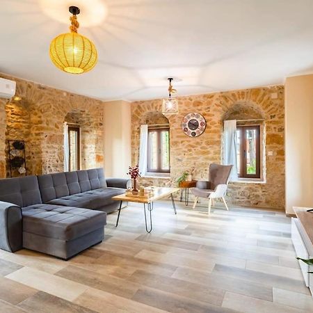 Mantineia Stone Villa-An Ethereal Getaway Megali Mantineia 외부 사진