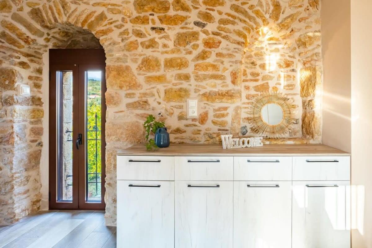 Mantineia Stone Villa-An Ethereal Getaway Megali Mantineia 외부 사진
