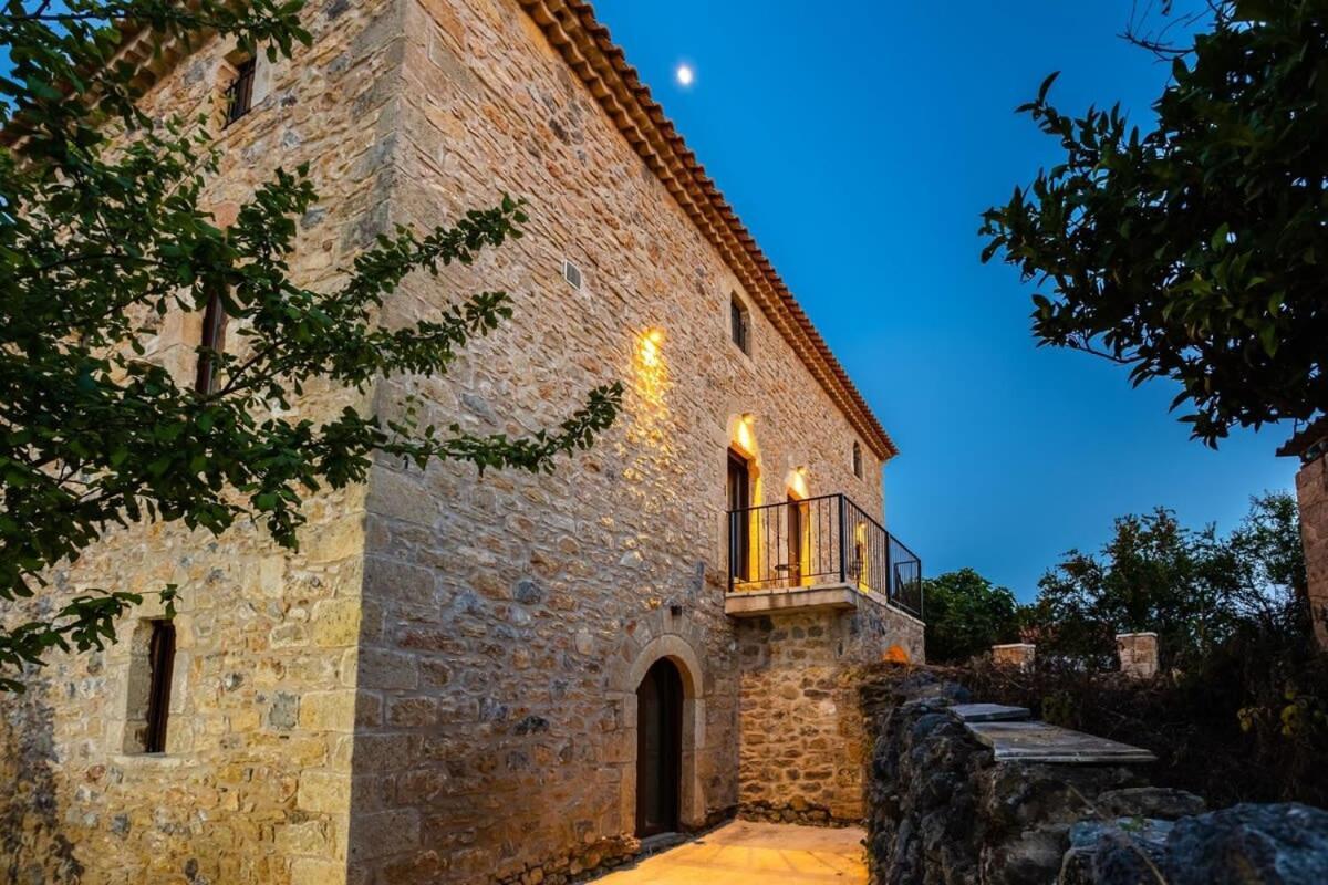 Mantineia Stone Villa-An Ethereal Getaway Megali Mantineia 외부 사진